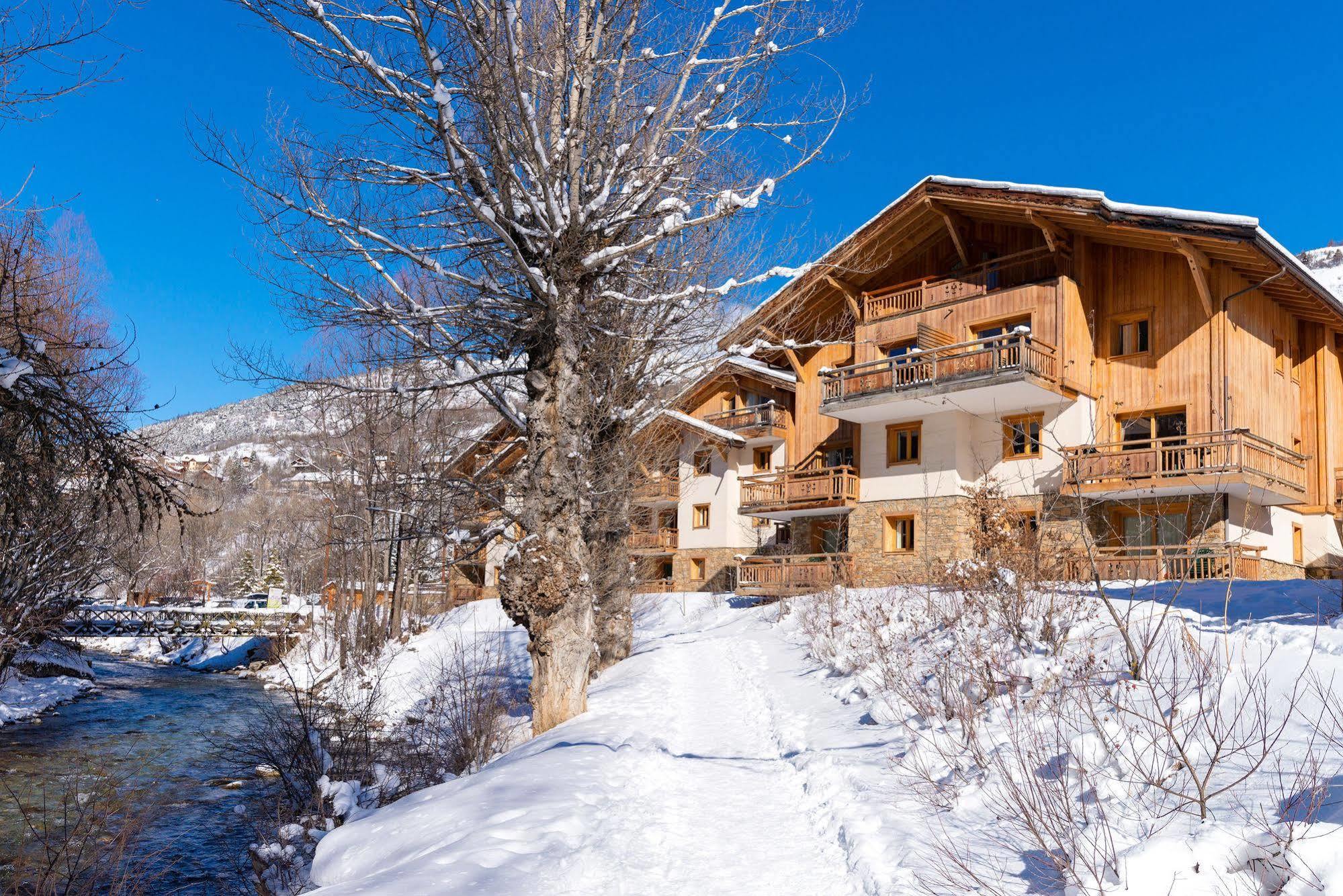 Lagrange Vacances Le Hameau Du Rocher Blanc Serre Chevalier Exteriör bild